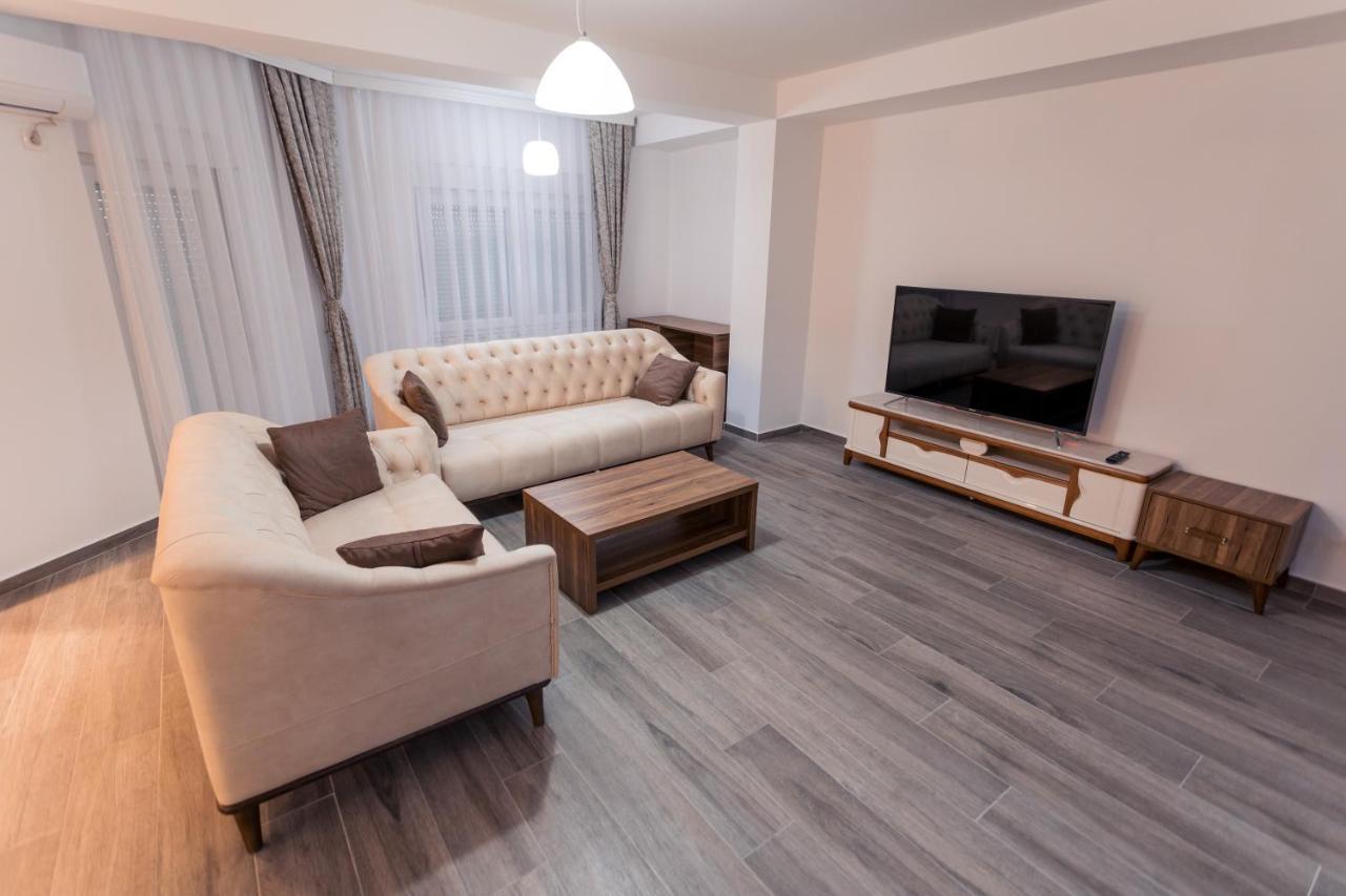 City Hotel Ferizaj Exterior photo
